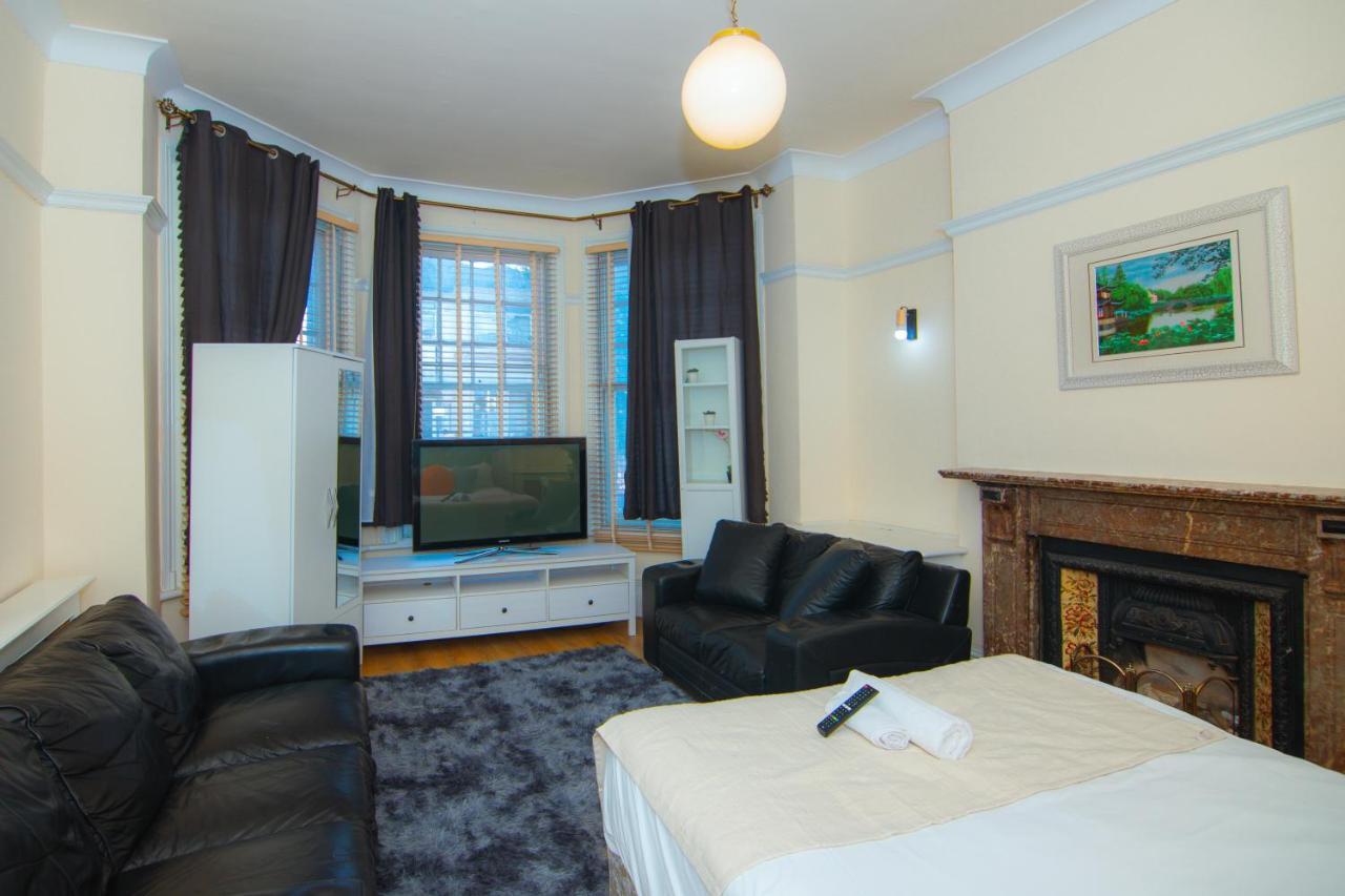 אילפורד Victorian Woods Bnb מראה חיצוני תמונה