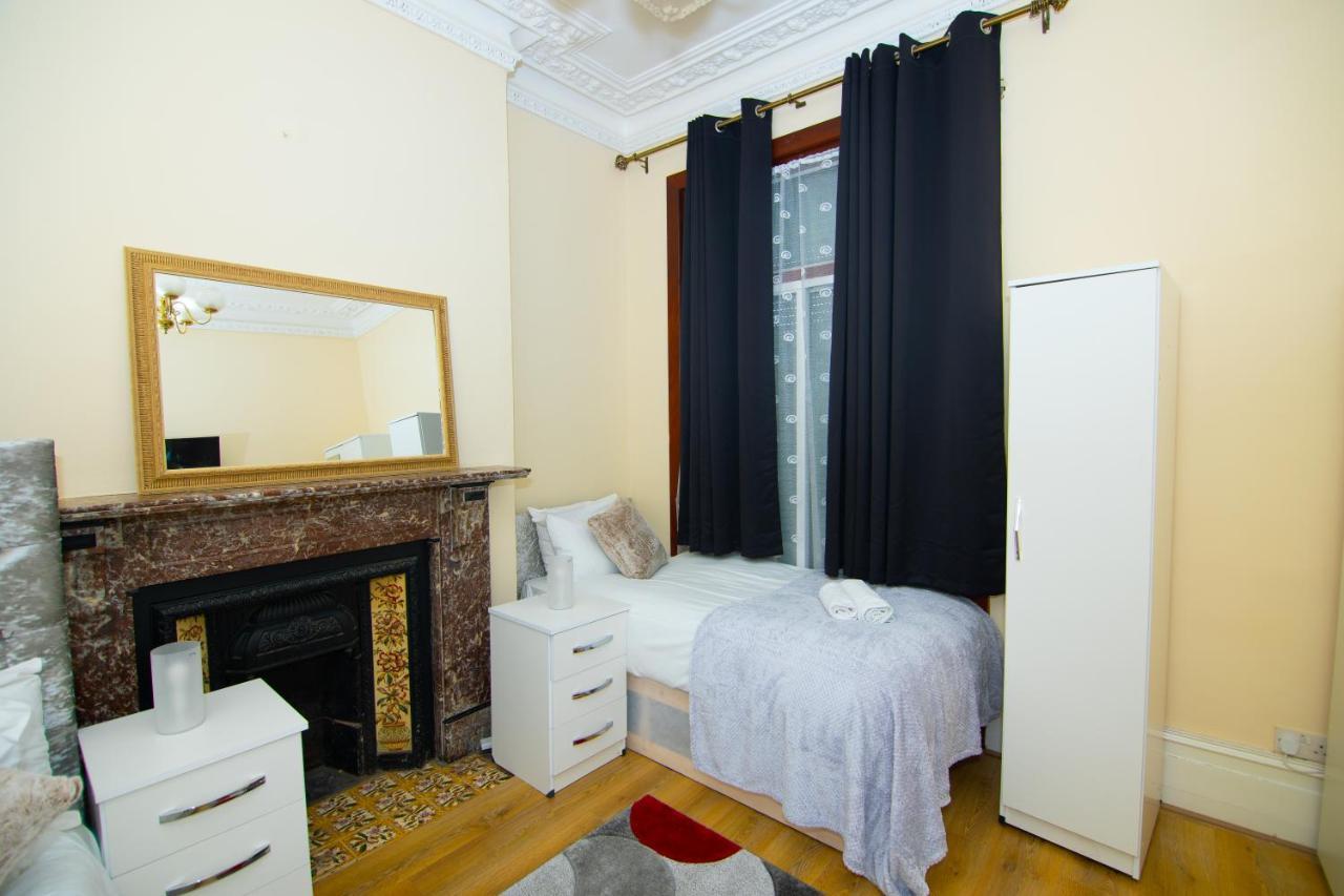 אילפורד Victorian Woods Bnb מראה חיצוני תמונה