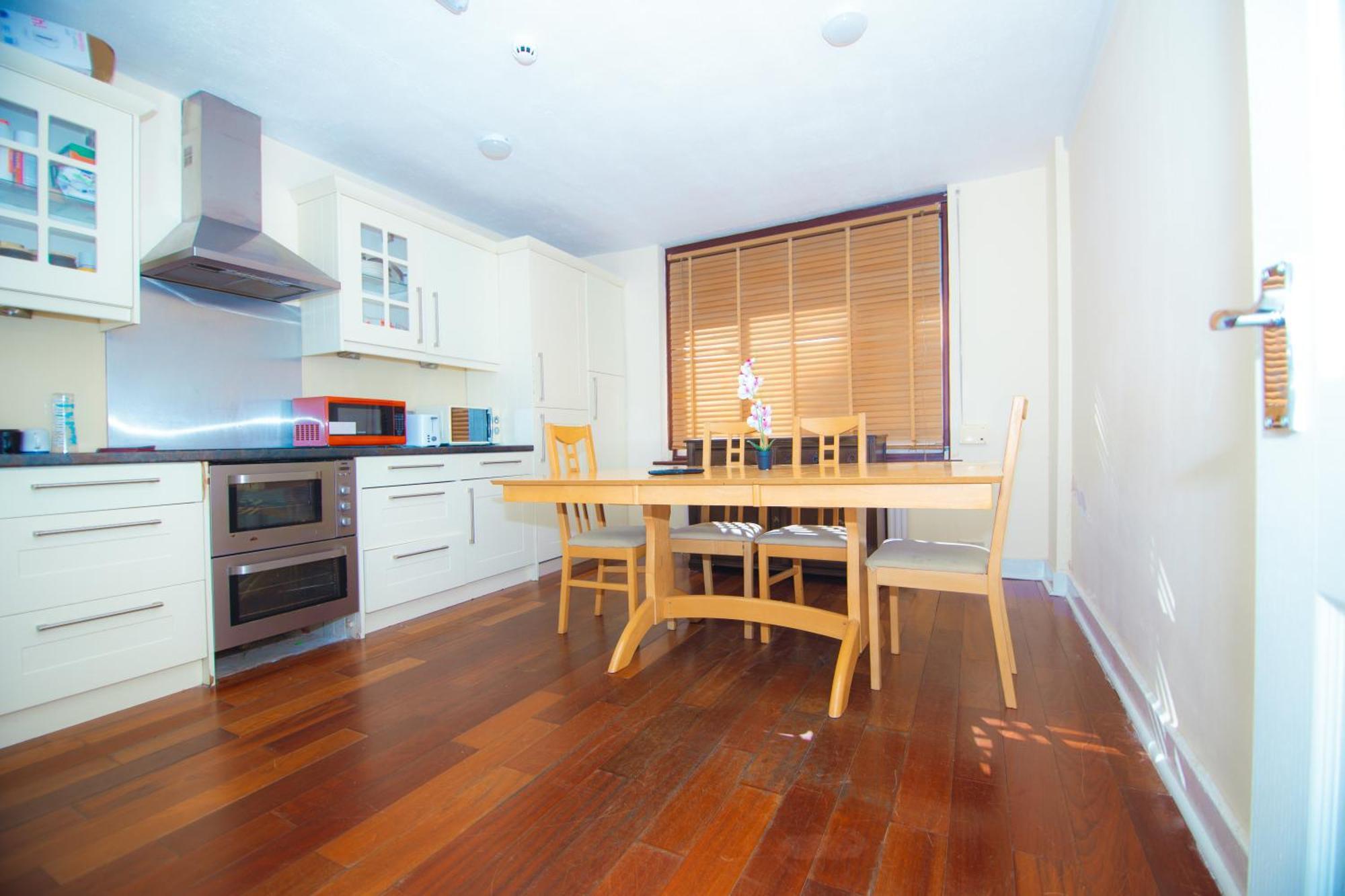 אילפורד Victorian Woods Bnb מראה חיצוני תמונה
